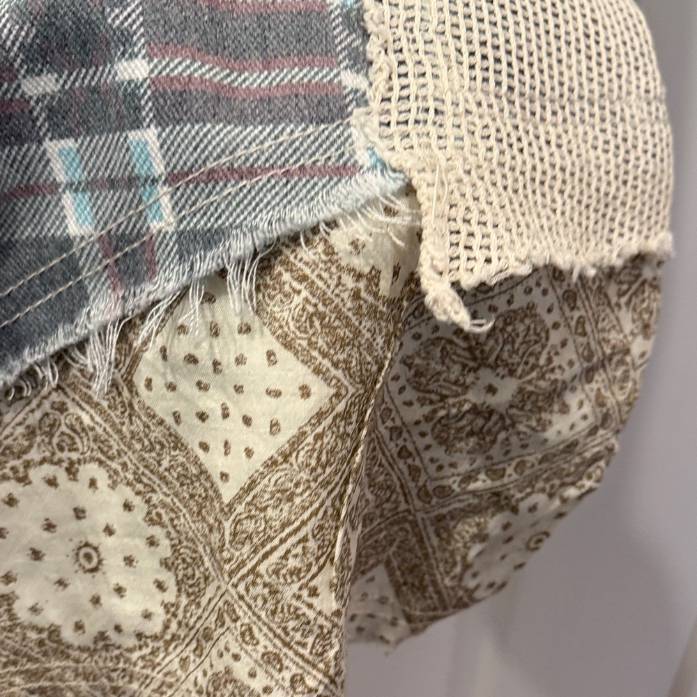 POL Plaid Patchwork Wide-Leg Pants with Crochet Patches - Picture 15 of 17